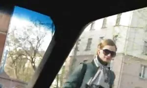 Azijska tamnoputa djevojka voli free porno 300 doggystyle