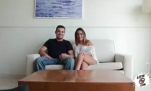 Upoznao je susjedu i jebao je s rakom surprise porno