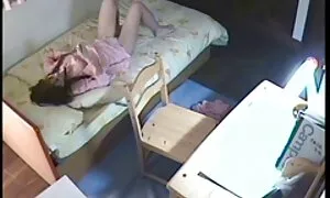 Vitka pilić pokazuje svoje arab porno tube vrline