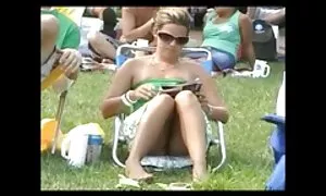 Muškarac će upravo doći i uzeti ovu 3m porno ženu