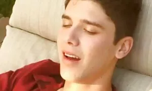 Iznenadni hq porno hd troje