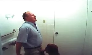 Troje se budi u hd dp porno istom krevetu