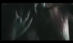 Njemačka drolja 5d porno i dva nezasitna člana