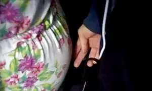 Medicinske sestre koje se film poro zabavljaju s nekoliko momaka u autobusu