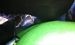 Dvije preplanule vrtloge s film porno hd mladim momkom