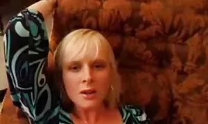 Vrući seks sa strastvenom violetta porno djevojkom