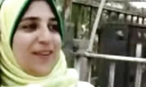 Dva ogromna plavuša porno hd sauna dildo u obrijanoj pički