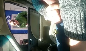 Nauljena plavuša plaši svoju seksualnost fim porn