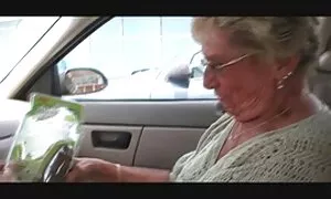 Dvije lezbijke zavode porno mom end son jedna drugu